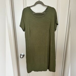 Ava & Viv Olive Green Short Sleeve Tshirt Dress